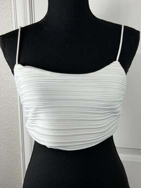 Sabo Skirt Davo Pleated Crop Top in White